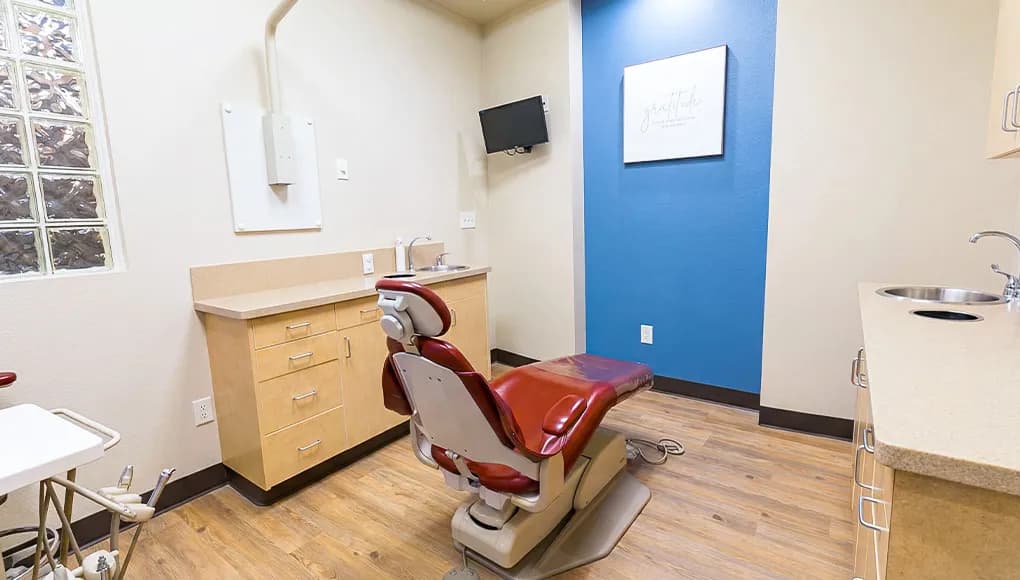 Clear aligner treatment process at Willow Family Dentistry